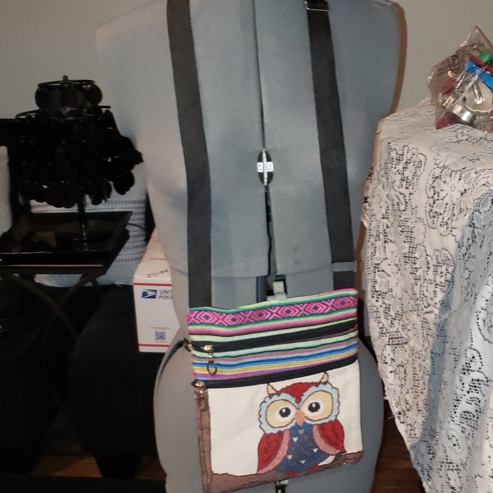 Colorful Shoulder Bag with Owl Print.